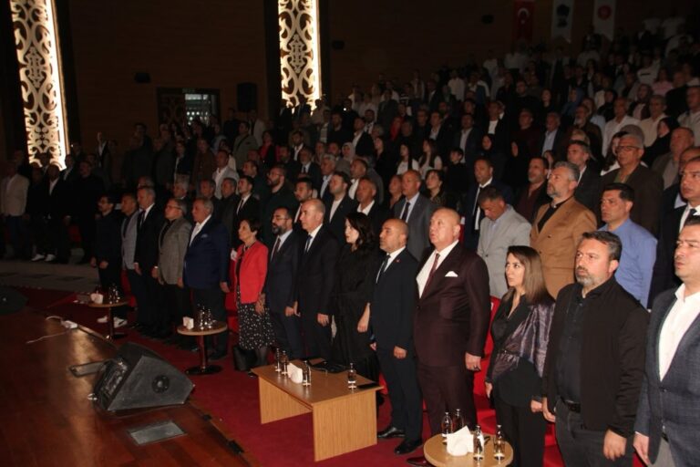 “Umut Hareketi” Belgeseli Salonda Duygu Seli Yarattı